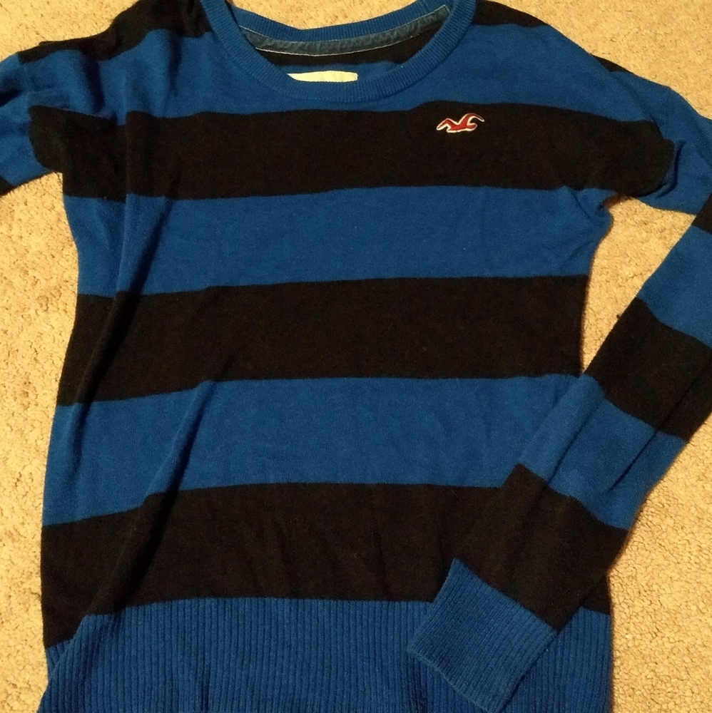 Hollister sweater